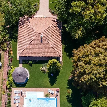 Szemes Tatil Evi