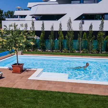 Szemes Tatil Evi Balatonszárszó