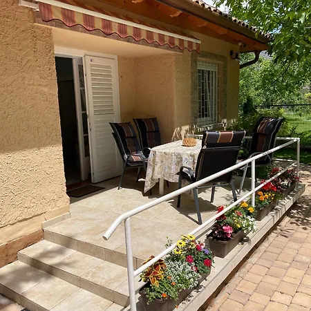 Tatil Evi Szemes Balatonszárszó